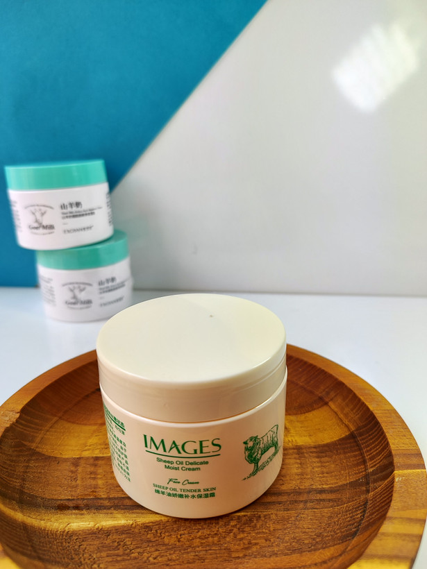کرم مرطوب کننده ایمجز مدل Sheep Oil Delicate حجم 140 میلی لیتر